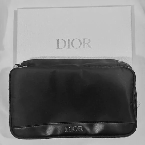 Dior Makeup Brush Set with black Vanity/ pouch - Picture 3 of 5